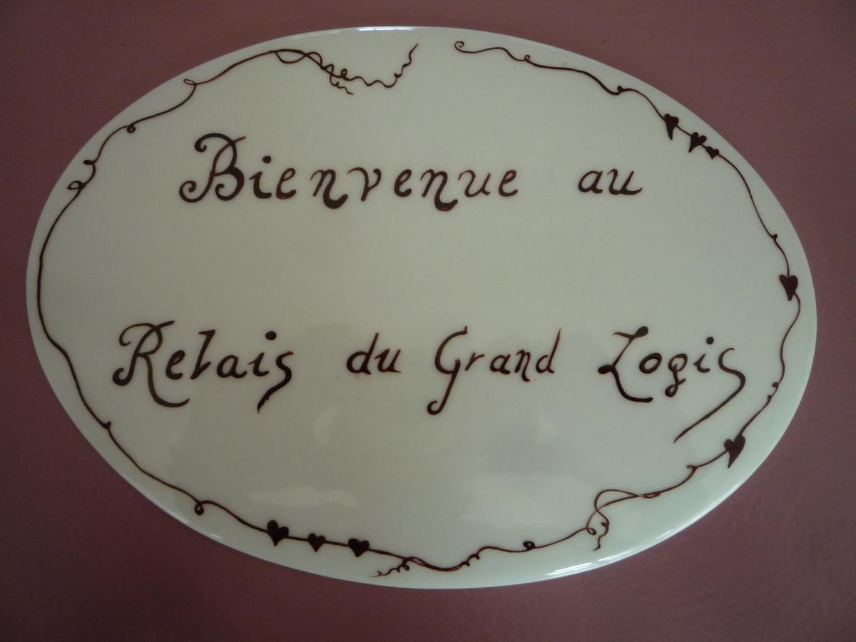 Bed and Breakfast Le Relais Du Grand Logis Civrieux Экстерьер фото