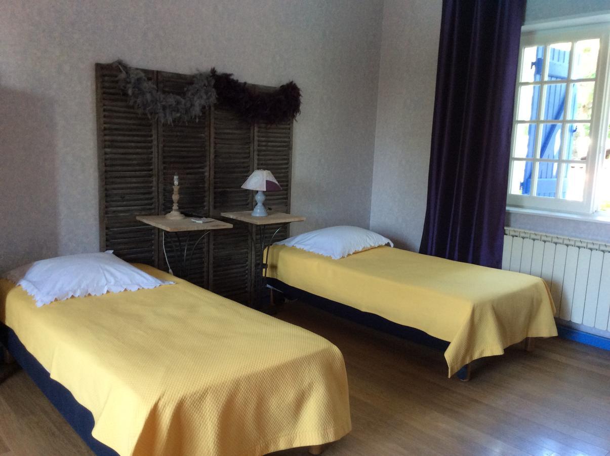 Bed and Breakfast Le Relais Du Grand Logis Civrieux Экстерьер фото