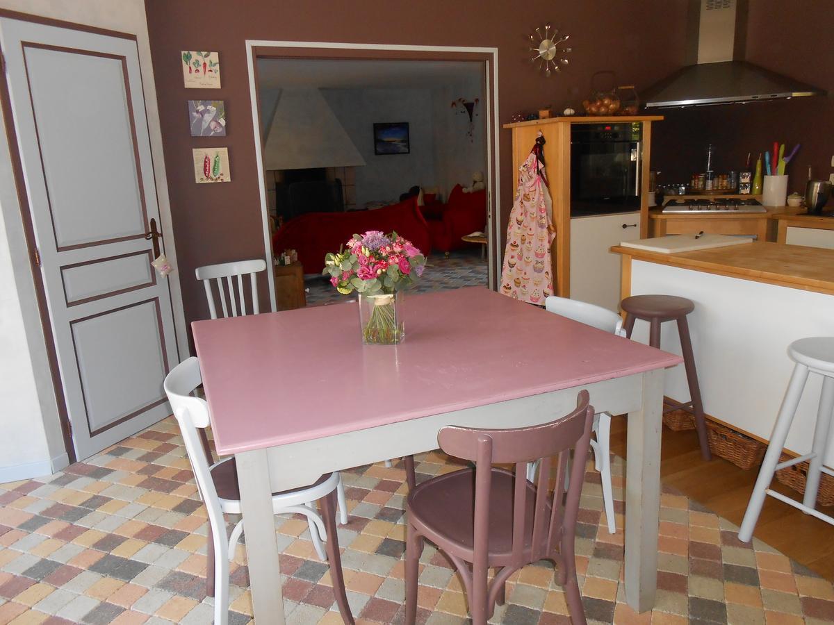 Bed and Breakfast Le Relais Du Grand Logis Civrieux Экстерьер фото