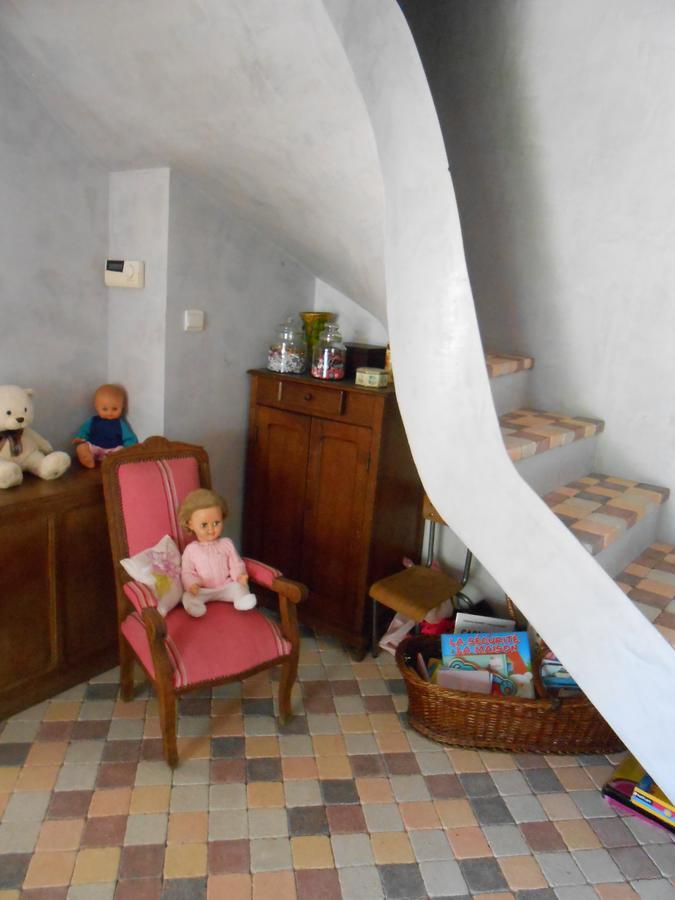 Bed and Breakfast Le Relais Du Grand Logis Civrieux Экстерьер фото