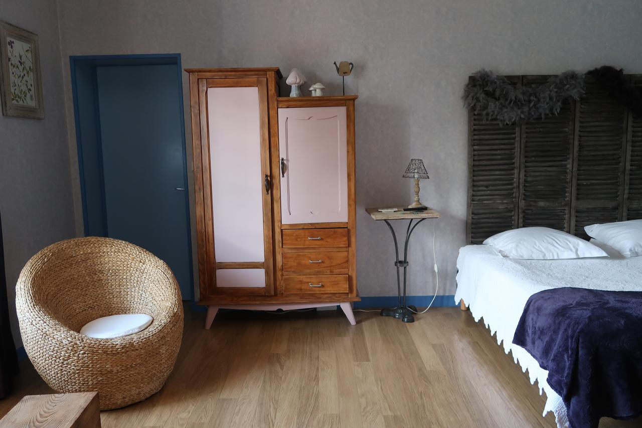 Bed and Breakfast Le Relais Du Grand Logis Civrieux Экстерьер фото